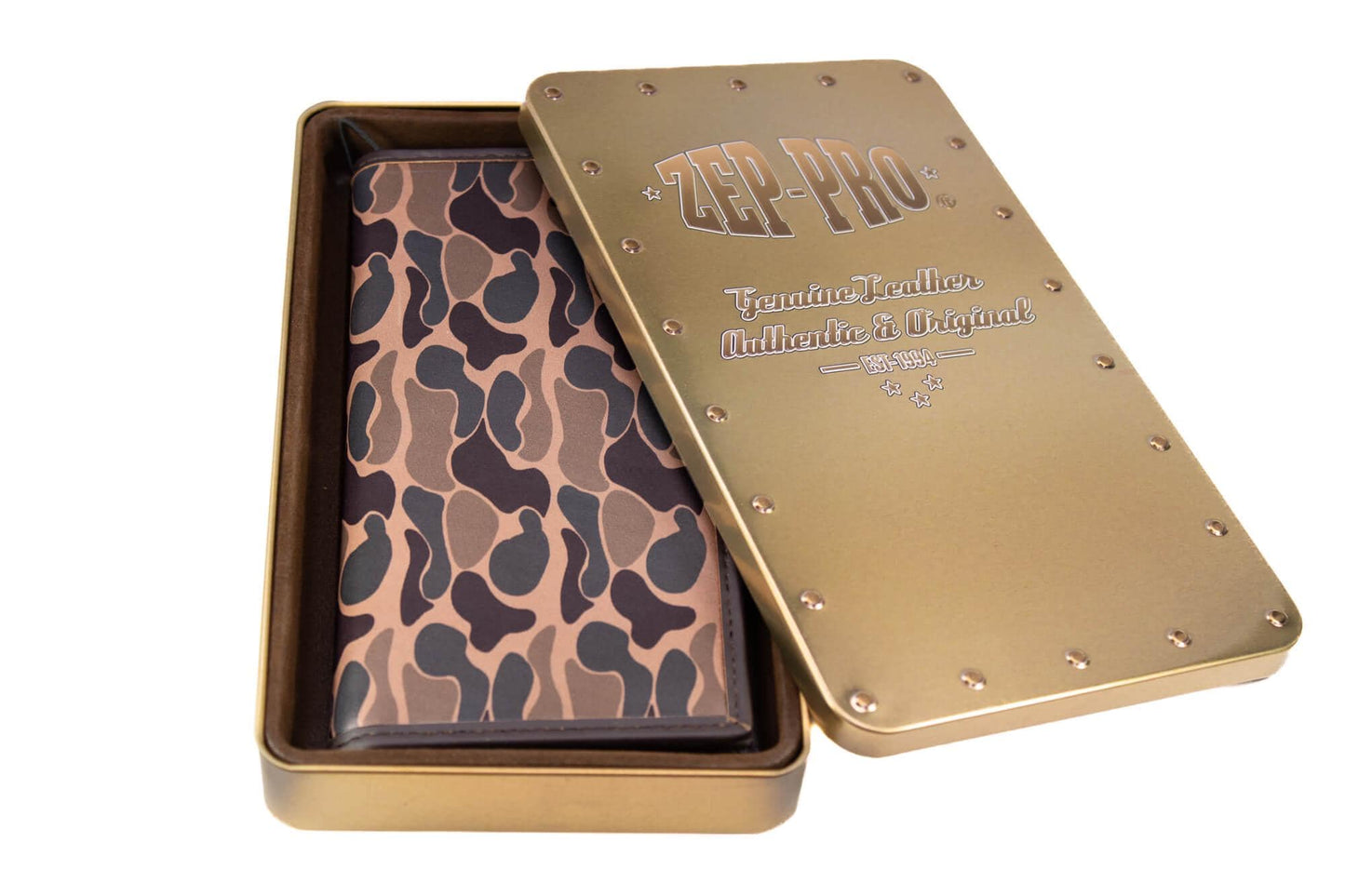 Buck Men's Secretary Old School Camo Leather Wallet.
