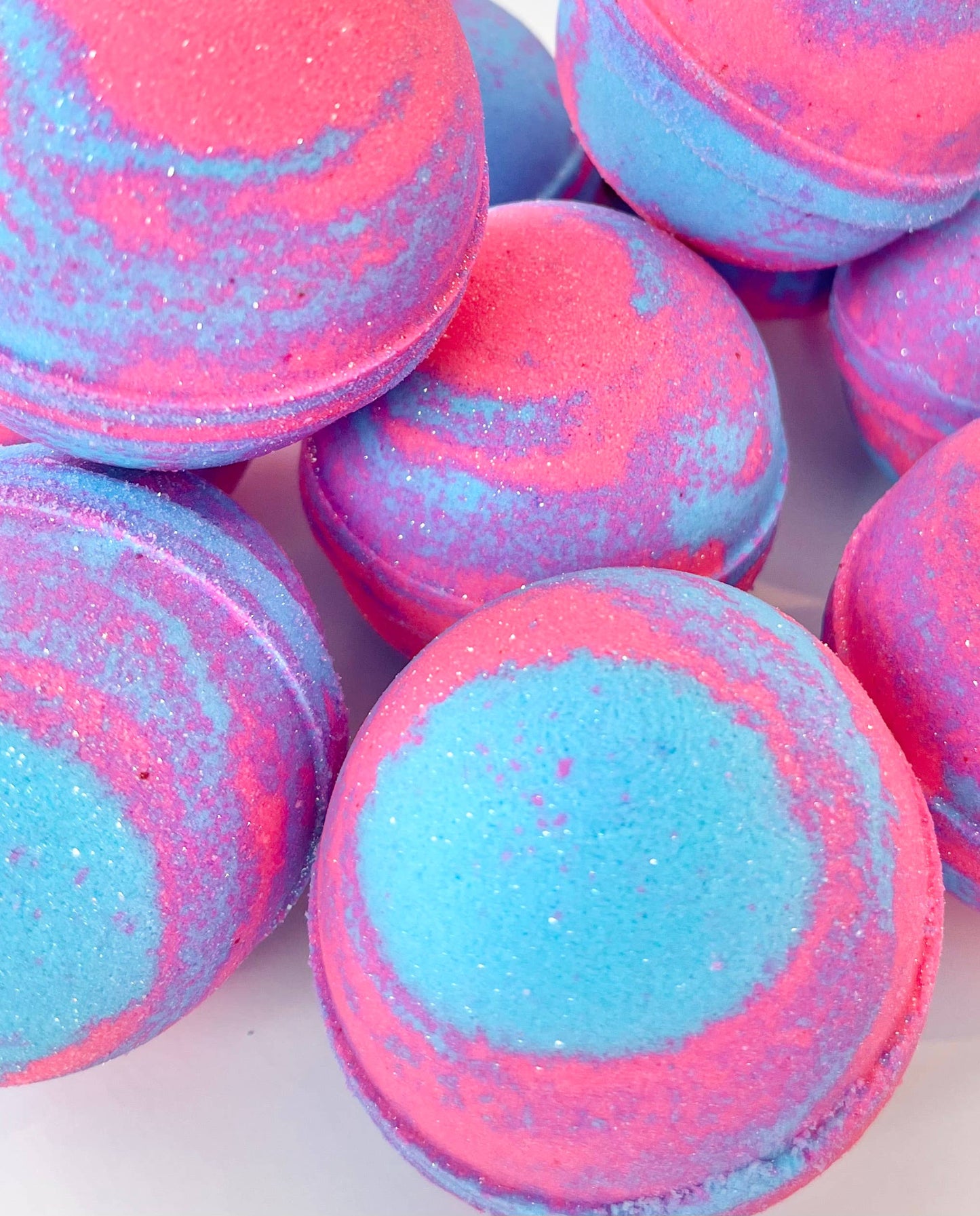 Candy Floss Bath Bomb, Fluffy Pink Candy Bath Bomb